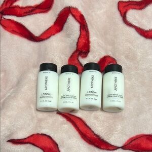 White Vetiver Lotion - Black and White